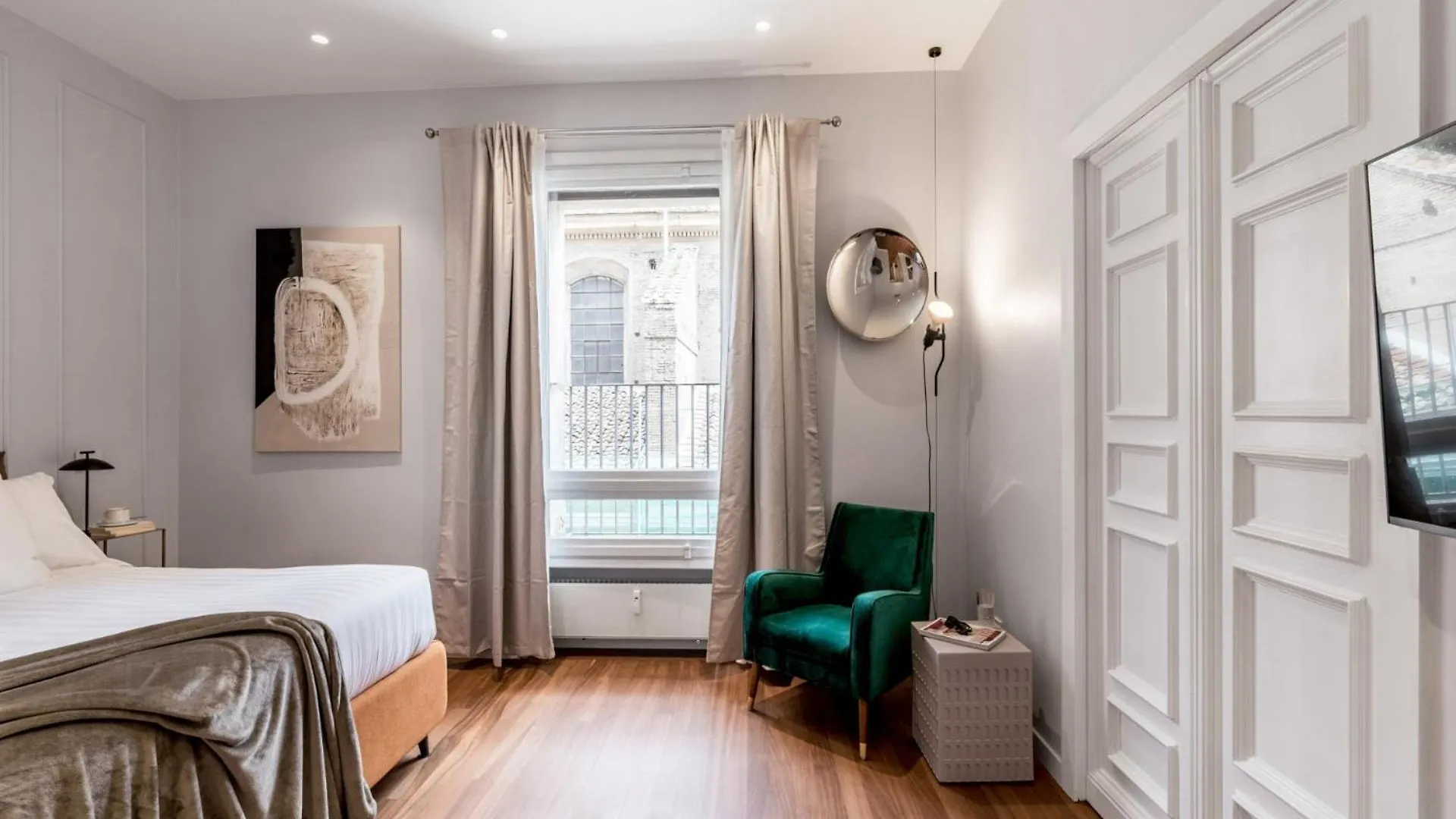 The Best Rent - Prestigious Multi-Bedroom Apartment Overlooking St. Peter'S Rome Italy