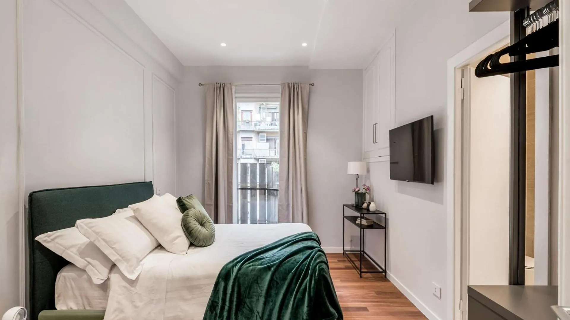 The Best Rent - Prestigious Multi-Bedroom Apartment Overlooking St. Peter'S Rome Italy